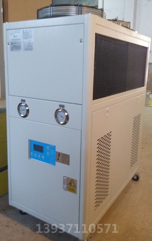 10P冷水機